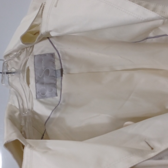 Jessica Simpson Medium creame/off white Short Cotton/polyester trenchcoat. - Picture 12 of 12